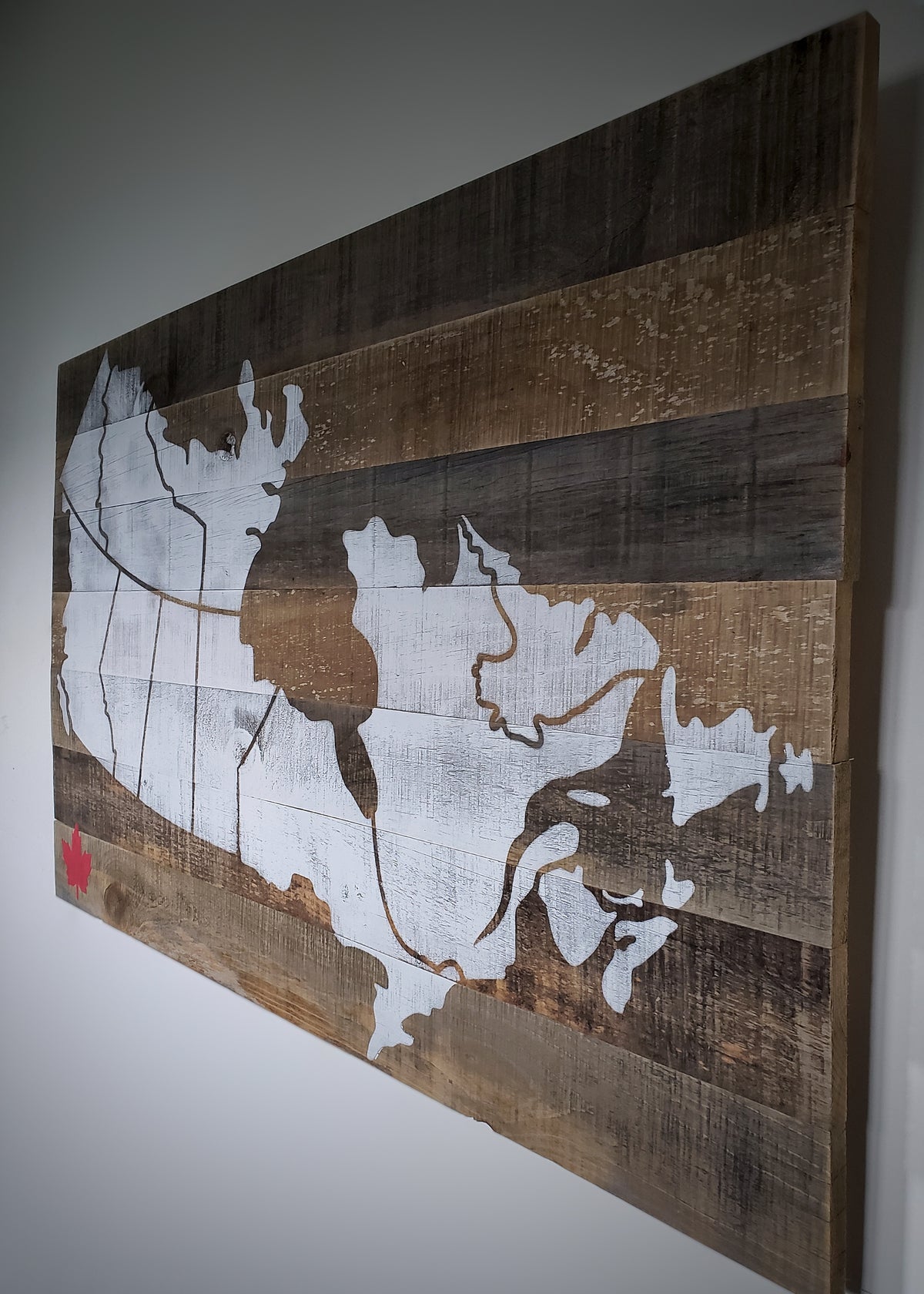 Carte du Canada en bois de grange