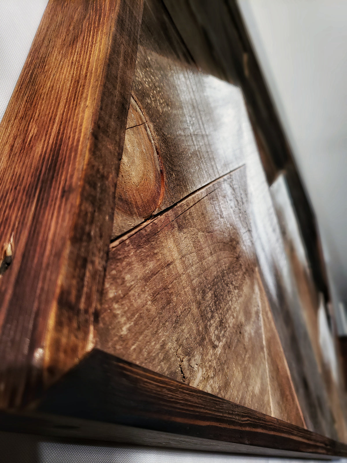 Montagnes rustiques — art en bois