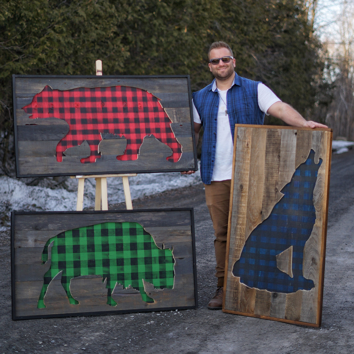 Barnwood Wolf | Plaid